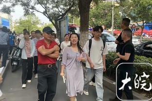 C罗对欧超表态❓黑山小俱乐部发声反对欧超联赛，C罗社媒点赞